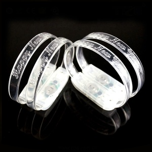 Ánh Sáng Lên Đồ Chơi Âm Thanh Kích Hoạt LED Nhấp Nháy Ban Nhạc Cổ Tay TZ-W230M Cho Giáng Sinh Nhà Máy Giá Moq 100Pcs - Product Image 6