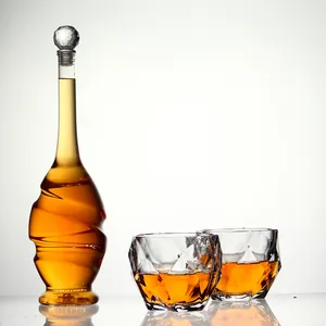 AIHPO07 Wholesale Decorative 50cl Empty Shaped Small Clear 750ml Wine Whiskey Glass Decanter Set Tequila Bottle for Liquor