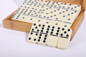 <span class=keywords><strong>Domino</strong></span> racks, Mini <span class=keywords><strong>Domino</strong></span> with stock clearance discount, <span class=keywords><strong>Domino</strong></span> with wooden storage box - Product Image 3
