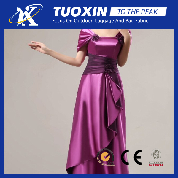 model dress kain satin Aurora Satin Dress