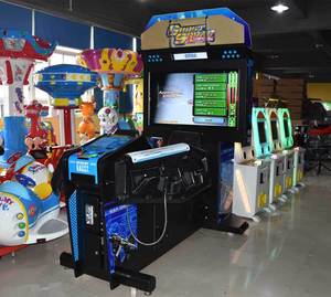 Máquina de juego de simulador de vídeo de pistola de tiro láser Ghost Squad Arcade a la venta - Product Image 5