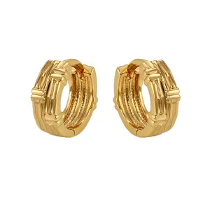 95860 xuping manufacturer charming hoop shaped unique earrings with 24k gold plated setting
