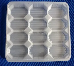 Disposable food grade plastic oyster tray with compartments