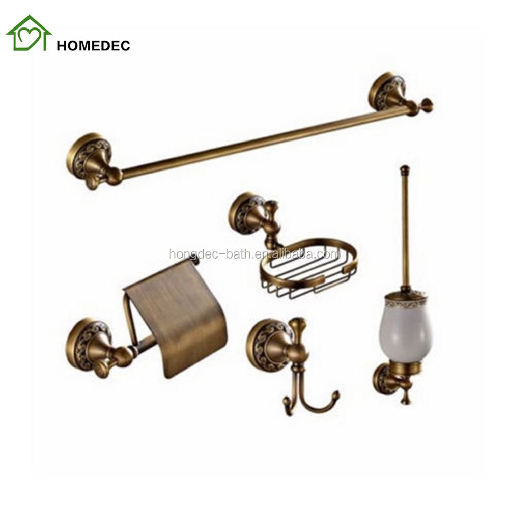 Lot D’accessoires De Salle De Bain Anciens – Tête De Lion En Bronze Et Laiton Doré