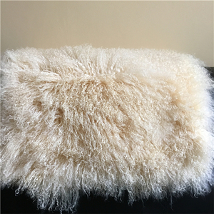 Plaque <span class=keywords><strong>de</strong></span> fourrure <span class=keywords><strong>de</strong></span> mouton teinte d'agneau mongol du Tibet véritable <span class=keywords><strong>de</strong></span> qualité supérieure - Product Image 1