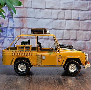 Modèle de voiture tout-terrain en métal moulé sous pression pour enfants Produit d'artisanat en métal - Product Image 3