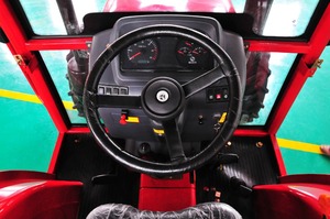 40HP กับสี่ล้อไดรฟ์<span class=keywords><strong>รถ</strong></span>แทรกเตอร์การเกษตรขนาดเล็ก - Product Image 3
