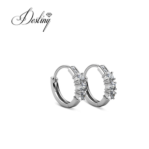 Dasini Huggie <span class=keywords><strong>orecchini</strong></span> a cerchio impreziositi da cristalli <span class=keywords><strong>Swarovski</strong></span> delicati gioielli vendita <span class=keywords><strong>orecchini</strong></span> caldi per donna - Product Image 5