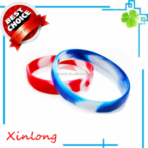 Por encargo <span class=keywords><strong>de</strong></span> <span class=keywords><strong>diferentes</strong></span> <span class=keywords><strong>colores</strong></span> mezclados camuflaje remolino pulsera <span class=keywords><strong>de</strong></span> silicona del arco <span class=keywords><strong>iris</strong></span> - Product Image 2