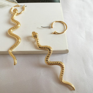 XUS Europa e gli stati Uniti del nuovo esagerato lungo <span class=keywords><strong>serpente</strong></span> <span class=keywords><strong>orecchini</strong></span> produttori all'ingrosso di gioielli in oro <span class=keywords><strong>orecchini</strong></span> - Product Image 2
