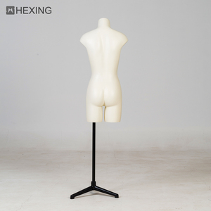 Maniquí de Mujer con Pechos Grandes para Exhibición de Lencería y Pijamas Sexys - Product Image 3