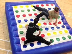 Jeu de <span class=keywords><strong>Twister</strong></span> gonflable géant personnalisé, jeu de contact corporel pour adultes - Product Image 4