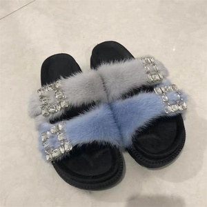 Pantofola di pelliccia di <span class=keywords><strong>visone</strong></span> da donna di nuovo prezzo all'ingrosso di moda 2024 - Product Image 6