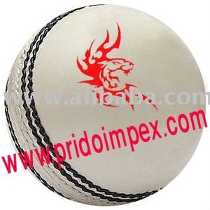 <b>Cricket</b> Training Balls - Product Image 2
