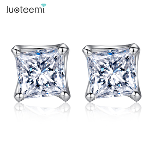 Boucles <span class=keywords><strong>d</strong></span>'oreilles clous en argent 925 LUOTEEMI, petites, carrées, en zircon cubique, pour <span class=keywords><strong>femme</strong></span>, idéales pour le quotidien et les fiançailles - Product Image 1