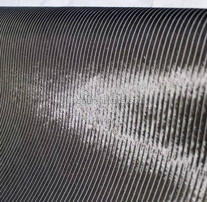 Tissu en fibre de carbone tricoté non plissé biaxial 300 g/m² pour l'industrie et l'automobile - Product Image 3