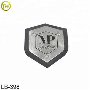 Novo design de prata chapeamento logotipo patch de couro personalizado marca etiqueta de couro de metal para bolsas