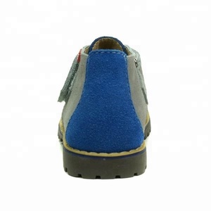 迪拜风格定制颜色手工休闲麂皮男童学步鞋 - Product Image 2