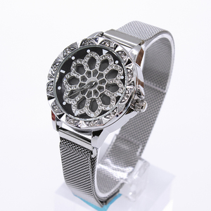 Vendita calda quadrante girevole <span class=keywords><strong>orologi</strong></span> da donna <span class=keywords><strong>di</strong></span> lusso strass Top Lady orologio <span class=keywords><strong>orologi</strong></span> <span class=keywords><strong>per</strong></span> le <span class=keywords><strong>donne</strong></span> cinturino magnetico ruota la superficie - Product Image 3