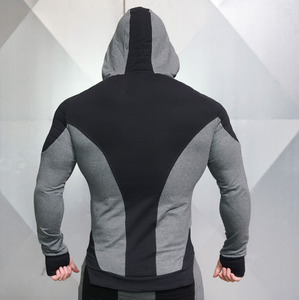 Abbigliamento da Palestra Personalizzato con Logo Stampato, Canotte e Felpe con Cappuccio per Uomo - Product Image 5