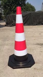 لون شعار الطباعة 45 70 90 سنتيمتر عاكسة الأسود المطاط إشارات للطرق على شكل مخروط ، السلامة المرورية رخيصة مخروط - Product Image 6