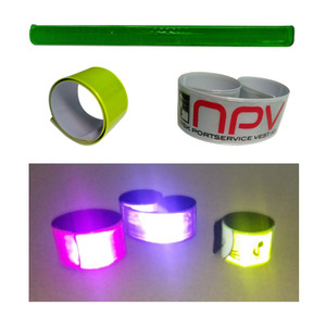 Hot Selling Custom Made Kids Gift <strong>Safety</strong> Slap Band Bangle Type <strong>Reflective</strong> Wrist Snap Bracelets High Light Pvc Reflex <strong>Wristband</strong> - Product Image 2