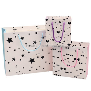 Spots estrella del corazón de <span class=keywords><strong>la</strong></span> <span class=keywords><strong>pajarita</strong></span> de regalo de papel - Product Image 1
