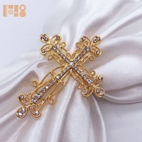 Vente en gros de ronds de serviette en métal vintage avec diamant en cristal et croix en or pour baptême, décoration de table de fête