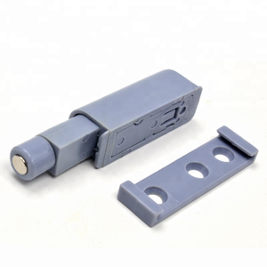 Cierre Magnético de Plástico Resistente, Apertura/Cierre por Presión, Acabado Gris, 78x14mm, Diseño Moderno <span class=keywords><strong>para</strong></span> Gabinetes de Cocina, <span class=keywords><strong>Cajones</strong></span> y Muebles - Product Image 1