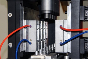 Máquina Sopladora Automática de Botellas de PP/PET <span class=keywords><strong>Sowell</strong></span> ECO-4L con PLC Mitsubishi y Cilindro Rotatorio SMC - Product Image 5