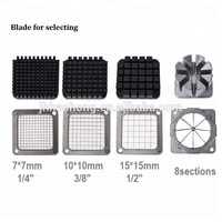 Commerciële aluminium handmatige friet snijmachine met tandwielmechanisme voor aardappelchips, geschikt voor voedsel, groenten, fruit en restaurantgebruik.