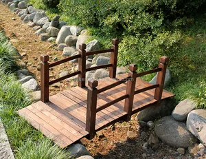 उद्यान सजावट के लिए लकड़ी के पुल और उद्यानपथ