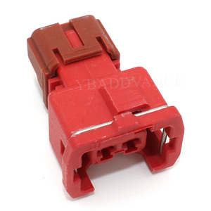 موصل حاقن الوقود ذو السنين الأنثوي الأحمر مع مقبس وسلك توصيل PB187-02086 - Product Image 2