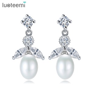 LUOTEEMI qualità Hot New Wedding da sposa bianco CZ colta <span class=keywords><strong>perle</strong></span> d'acqua dolce <span class=keywords><strong>orecchini</strong></span> - Product Image 1