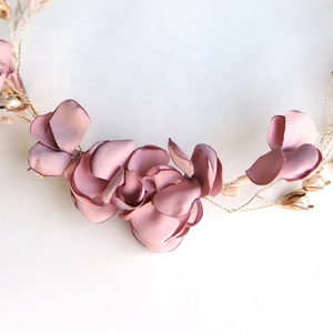 <span class=keywords><strong>Couronne</strong></span> <span class=keywords><strong>de</strong></span> mariée en <span class=keywords><strong>fleurs</strong></span> violettes, vigne <span class=keywords><strong>pour</strong></span> <span class=keywords><strong>cheveux</strong></span>, diadème <span class=keywords><strong>de</strong></span> demoiselle d'honneur, bandeau, accessoires <span class=keywords><strong>de</strong></span> robe <span class=keywords><strong>de</strong></span> mariée en perles, accessoire photo, pièce <span class=keywords><strong>pour</strong></span> <span class=keywords><strong>cheveux</strong></span> - Product Image 2