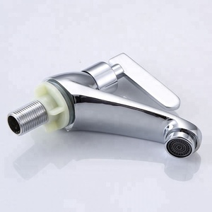 Popolare bagno parti doccia vasca da bagno lavandino <span class=keywords><strong>rubinetto</strong></span> deck mounted cascata cromata salute servizi igienici in camera bacino lungo collo <span class=keywords><strong>rubinetto</strong></span> - Product Image 2