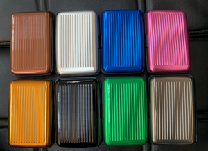 Portafoglio di Sicurezza Minimalista in Alluminio con Blocco RFID per Carte di Credito e Documenti, con Chiusura a Bottone e Clip Portadenaro, Custodia Rigida - Product Image 6