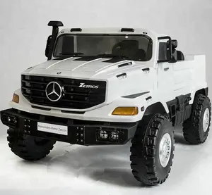 梅赛德斯奔驰 Zetros 在电动汽车 24 V 电池上驾驶，2.4 克家长控制乘坐玩具
