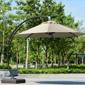 <span class=keywords><strong>Parapluie</strong></span> d'extérieur élégant <span class=keywords><strong>haut</strong></span> <span class=keywords><strong>de</strong></span> <span class=keywords><strong>gamme</strong></span> avec matériau en polyester à rayons <span class=keywords><strong>de</strong></span> 3m pour hôtels, piscines, parcs et restaurants <span class=keywords><strong>de</strong></span> style Roma - Product Image 4