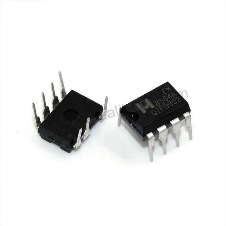 High Quality IC 5864A Direct plug in DIP7 power chip EM8564A