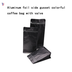 <span class=keywords><strong>Feuille</strong></span> d'<span class=keywords><strong>aluminium</strong></span> noire mate imprimée sur mesure 100g 250g 500g 1kg 12 oz sac de café en plastique à fond plat avec valve - Product Image 2