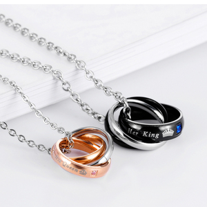 Collana con Ciondolo 'His Queen Her King' per Coppie, Catena in Acciaio Inossidabile con Zirconi, Regalo per Matrimonio - Product Image 2