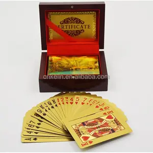 Dubai Burj Al Arab 24K Vàng Chơi Bài Poker Với Hộp Gỗ Đỏ Và Giấy Chứng Nhận - Product Image 1