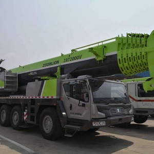 Zoomlion Six 유압 격자 붐 70 T Mobile Truck Crane ZTC700