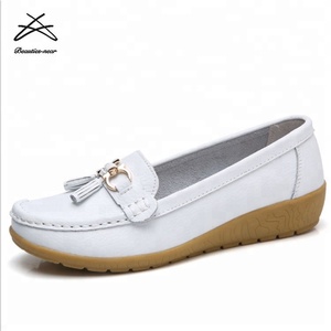 Nuove <span class=keywords><strong>Scarpe</strong></span> Basse da Donna 2026, Punta Affusolata, Comode per <span class=keywords><strong>Infermiere</strong></span>, Suola in Gomma, Slip-on con Nappine, Mocassini da Donna - Product Image 3