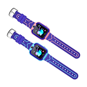 Montre intelligente pour enfants, <span class=keywords><strong>gadget</strong></span> électronique grand public Q12 avec appel SOS, chat vocal, appareils portables intelligents - Product Image 1