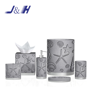 <span class=keywords><strong>Set</strong></span> da <span class=keywords><strong>bagno</strong></span> in resina con finitura in arenaria gialla delicata con motivo a farfalla - Product Image 4