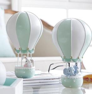 เครื่องประดับบอลลูนอากาศร้อนสีชมพูทำจากเรซิน - Product Image 1
