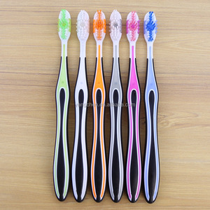 Buona vendita Anti-Slip manico spazzolino da denti con gomma massaggiatore e raschietto per la lingua per l'igiene orale - Product Image 5