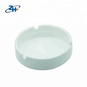 ที่เขี่ยบุหรี่เซรามิกสีขาวแบบทำมือทรงกลมงานตามสั่ง - Product Image 3